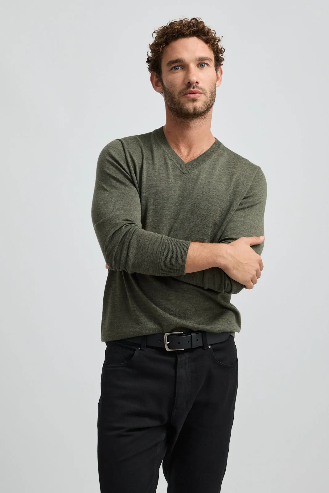 FINE V NECK