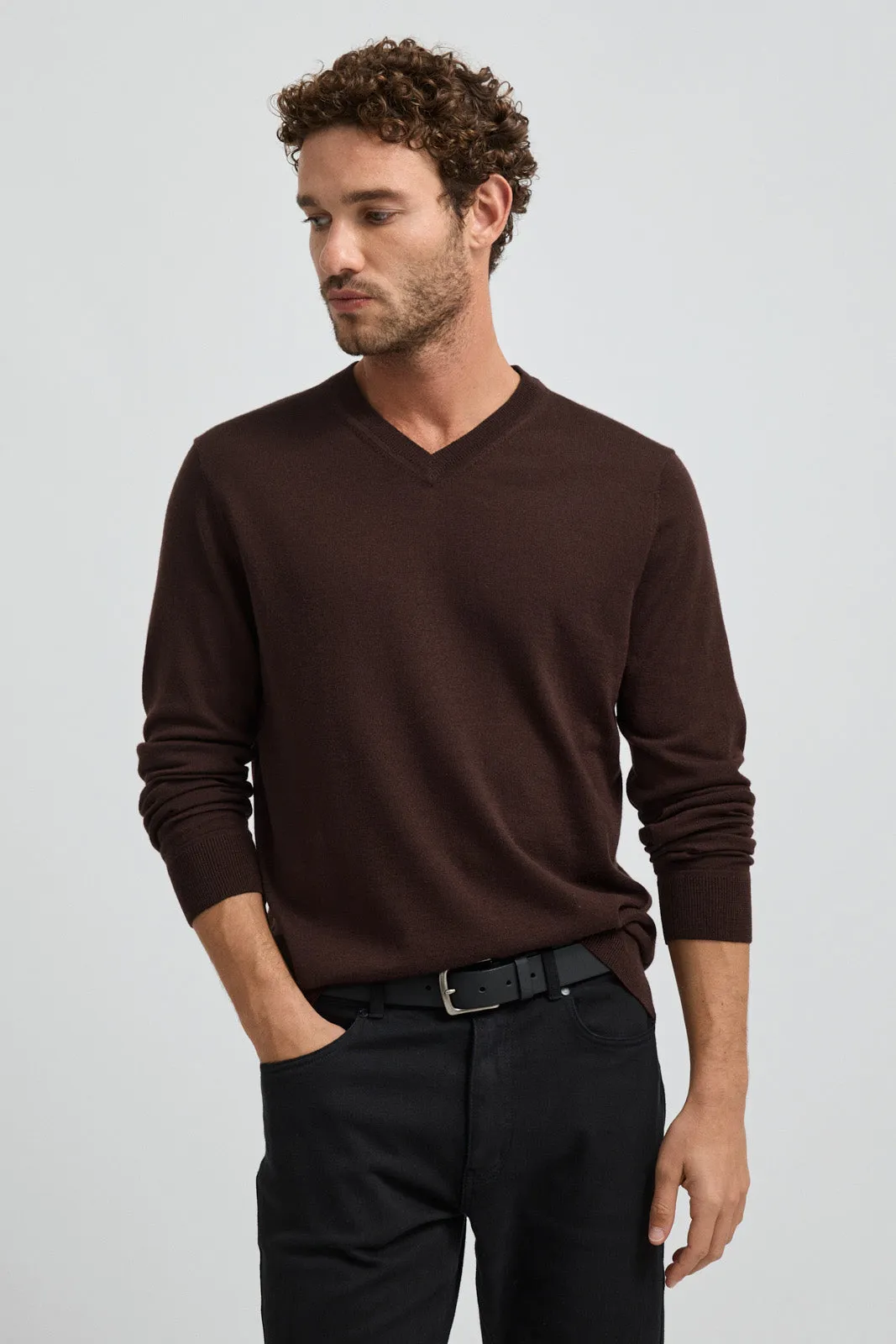 FINE V NECK