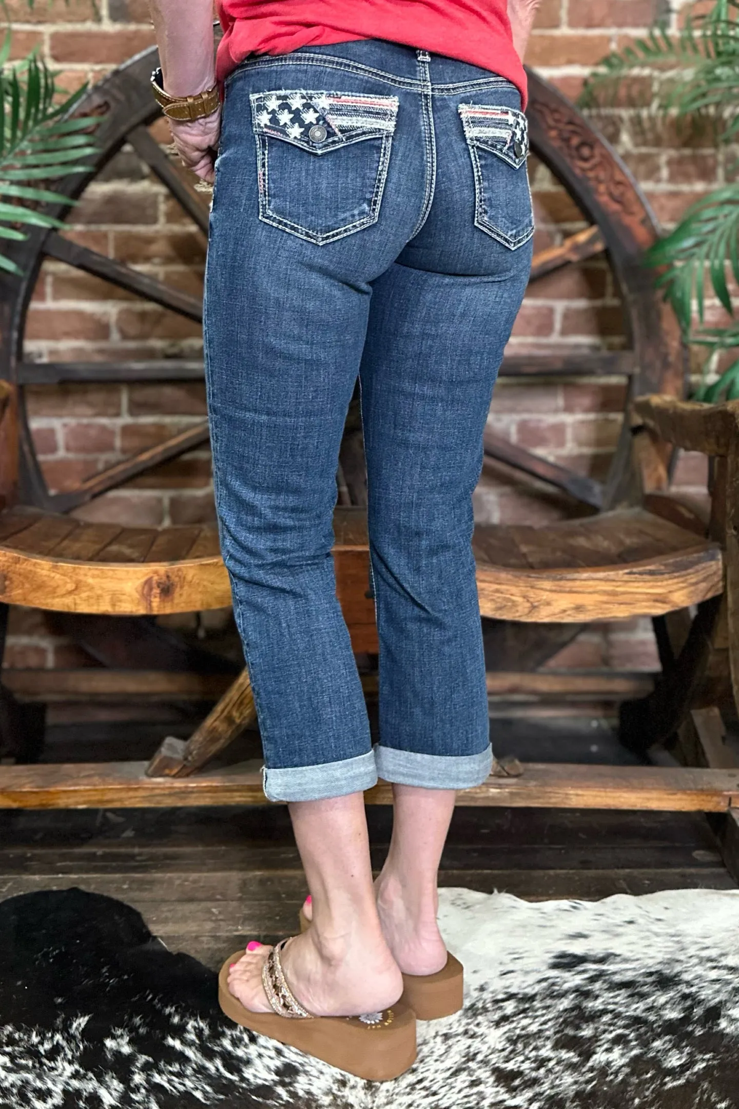 Flag Pocket Suki Capri by Silver Jeans