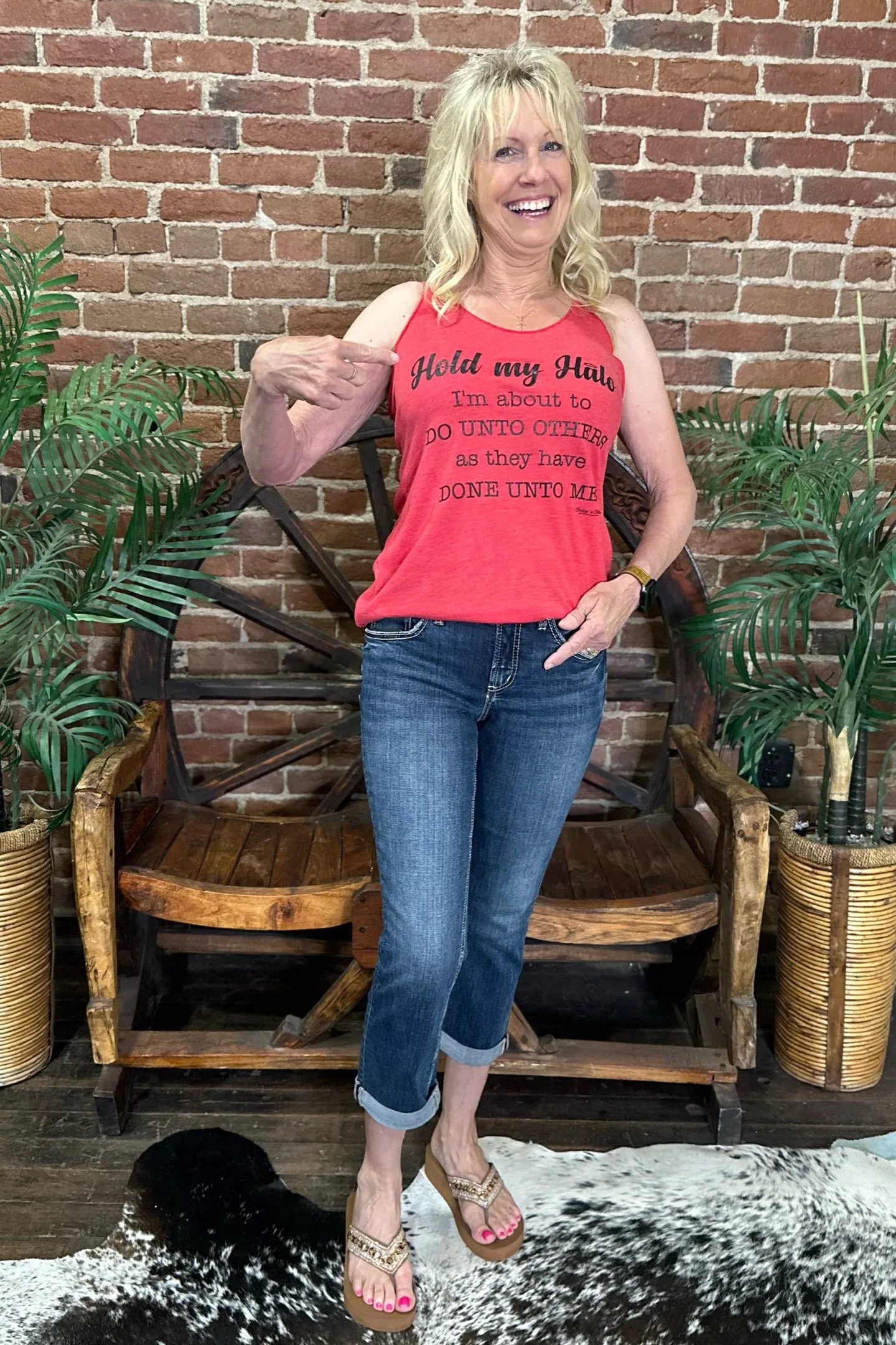 Flag Pocket Suki Capri by Silver Jeans