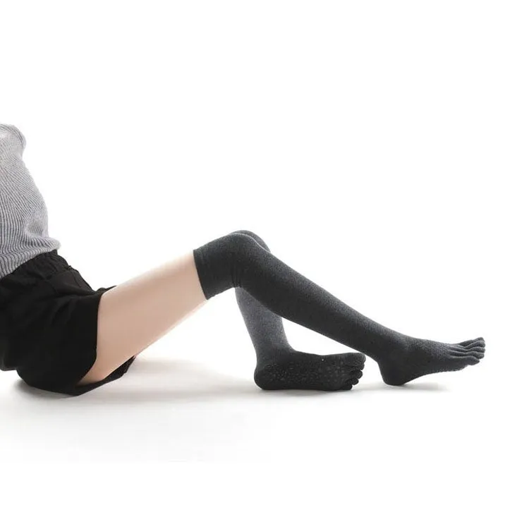 Ladies Over The Knee Yoga Socks Winter Warm Non-Slip Dance Five-Finger Socks, Size: Free Size(Dark Gray)