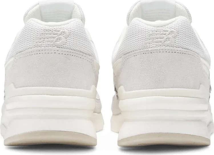 New Balance 997 'Ivory Grey' sneakers, cream