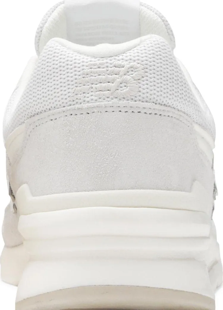 New Balance 997 'Ivory Grey' sneakers, cream